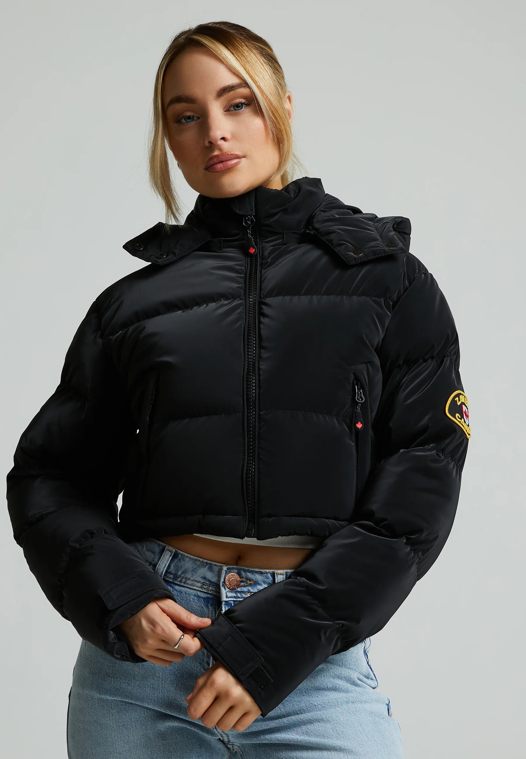 BELLUCCI CROPPED HOODED PUFFER - Winter jacket - black